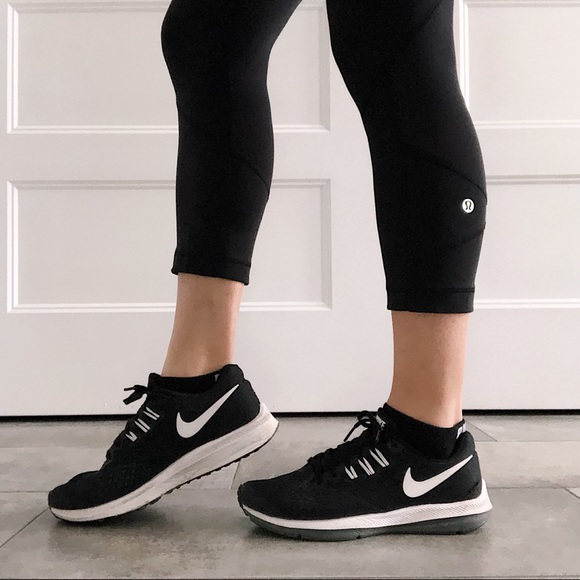 Nike Shoes - NIKE ZOOM WINFLD 4